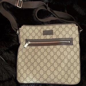 *SOLD*Gently loved vintage Gucci Crossbody. Unisex. Brown/tan combo.